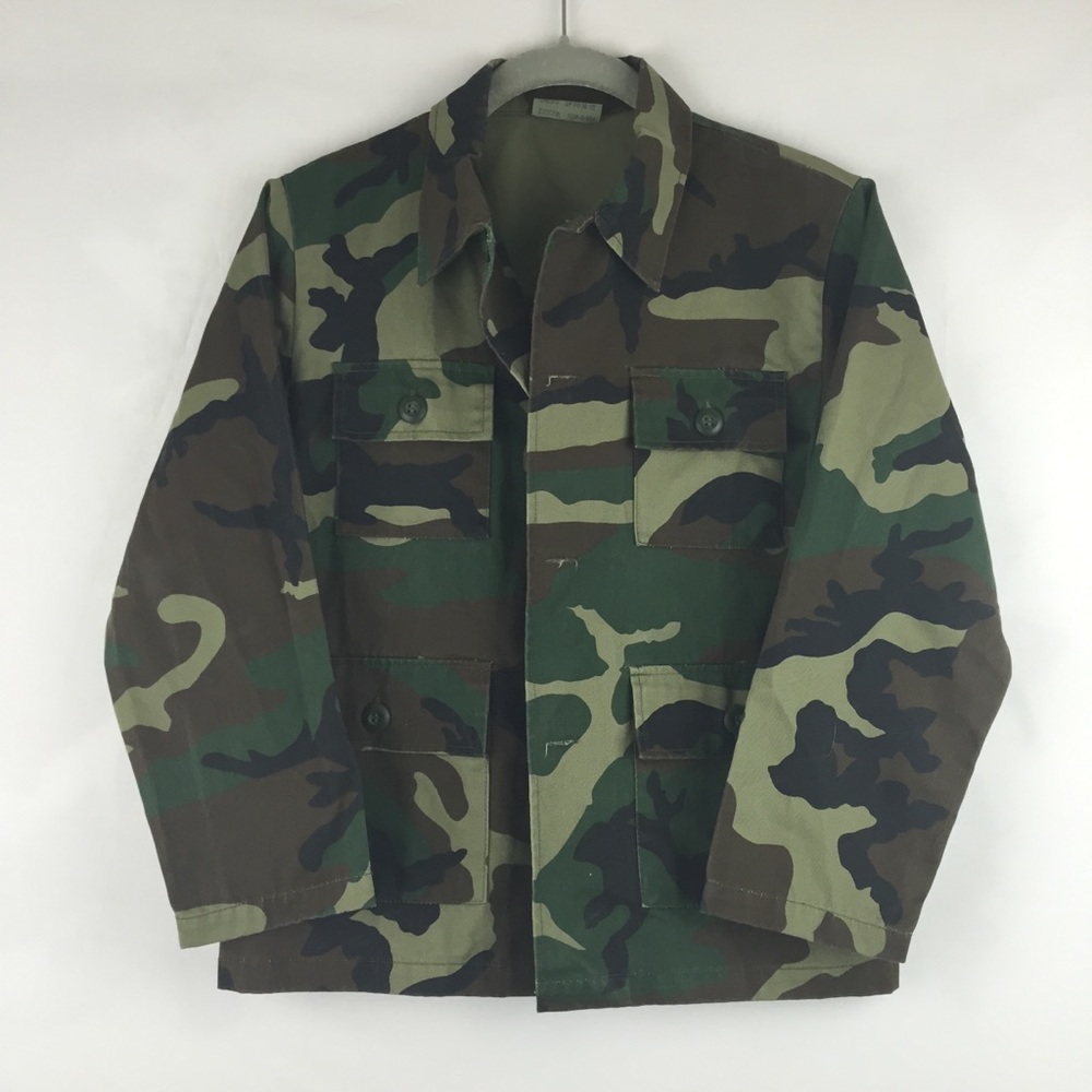 ROTC uniform jacket button up